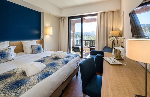 Six-Fours-les-Plages Hotel | Hotel Helios & Spa