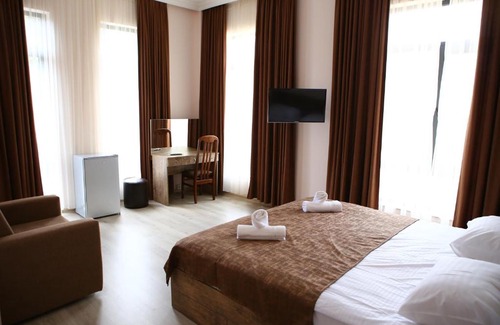 Vake-Saburtalo Hotel | Hotel Holiday Villa