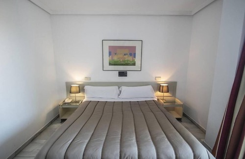 Mairena del Aljarafe Hotel | Hotel In Mairena Del Aljarafe With Air Conditioner, Other, Tv