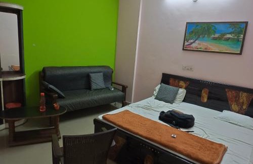 Maihar Apartment | Hotel jagmani palace restaurant & bar