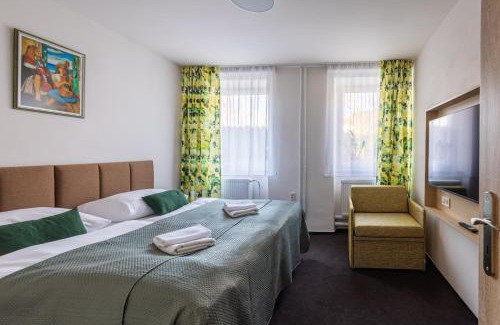 Celadna Hotel | Hotel JISKRA na Čeladné