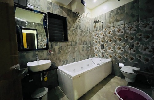 Muzaffarpur Hotel | Hotel JK Residency Muzaffarpur Ac Room