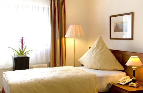 Refrath Hotel | Hotel Kölner Hof Refrath