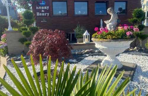 Duhnen Hotel | Hotel Kenny & Henry