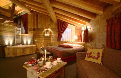 La Thuile Hotel | Hotel Letterario Locanda Collomb