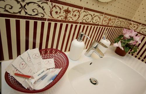 Dnipro Hotel | Hotel Litera