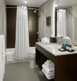 Downtown Hotel | Hotel Lucent