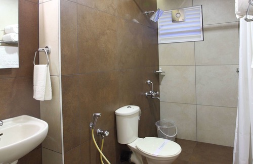 Thrissur Hotel | Hotel Luciyapalace