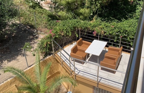 Agia Marina House | HOTEL LUCY NEXT TO THE SEA