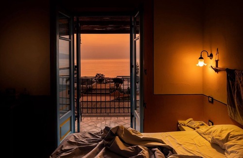 Santa Marina Salina Hotel | Hotel Mamma Santina