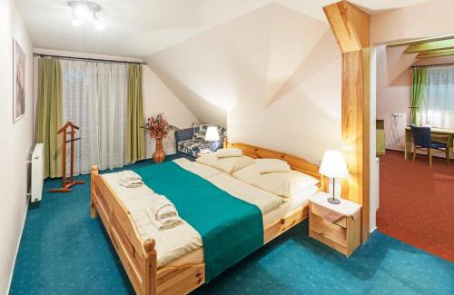 Senov u Noveho Jicina Hotel | Hotel McLimon