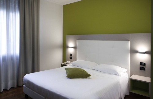 Crescenzago Hotel | Hotel Milano Palmanova