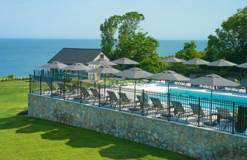 Greenport West Hotel | Hotel Moraine