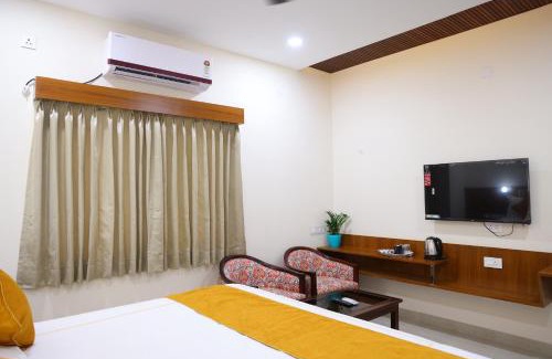 Tirupati Hotel | Hotel Nanda Mohan Residency