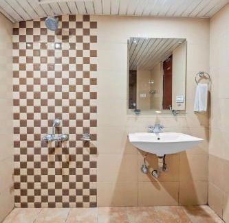 Patnitop Hotel | Hotel Natraj International