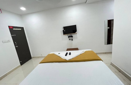 Bardoli Hotel | Hotel Nature Peak