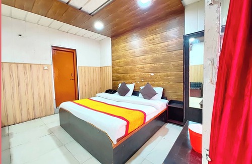 Mallital Hotel | Hotel Neelam Raj Nainital