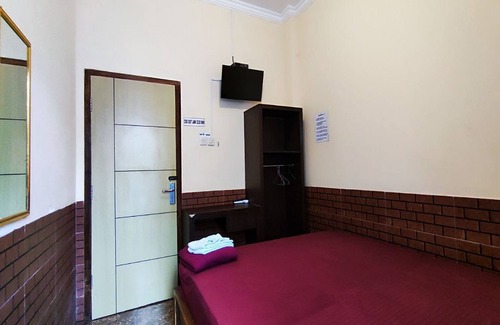 Pekanbaru Hotel | Hotel O Aksana Homestay SyariahNearWonderland Trik Art