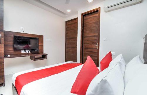 Alandi Hotel | Hotel O Alandi Markal Crossway Formerly Shetkari Mala Lodging