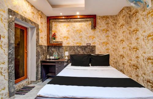 Chinar Park Hotel | Hotel O Blue Moon