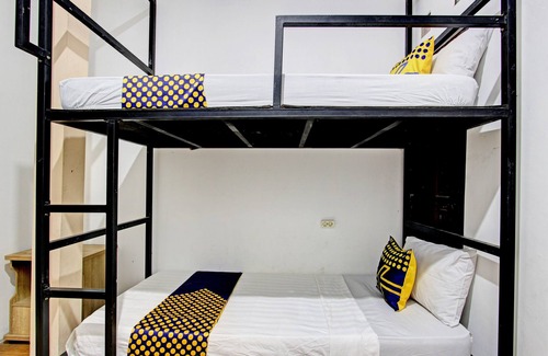 Yogyakarta Hotel | Hotel O Cindelaras B&b Bunk Bed