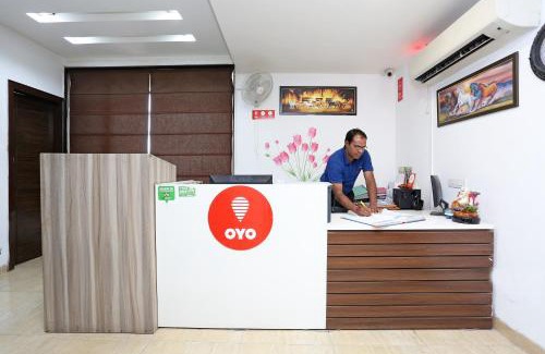 Sector-12A Hotel | Hotel O Cyber Inn