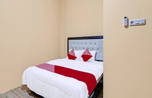 Pekanbaru Hotel | Hotel O Djasur Kost