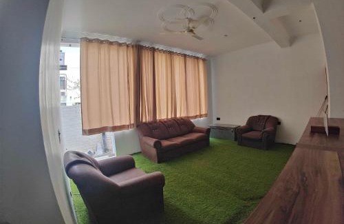 Udhampur Hotel | Hotel O Gilkar mansion