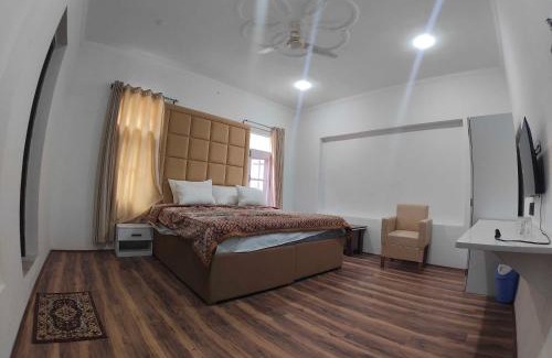 Udhampur Hotel | Hotel O Gilkar mansion