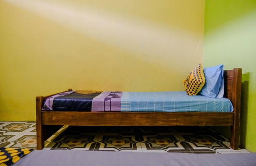 Madiun Hotel | Hotel O Ilyasa Family