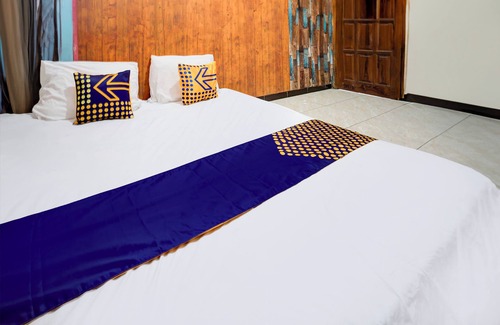 Gresik Hotel | Hotel O Karman's Sari 1 Homestay Syariah