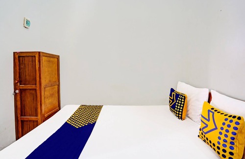 Paso Hotel | Hotel O Kost Stan
