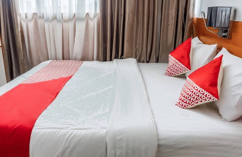 Demak Hotel | Hotel O Mandiri Guest House Syariah