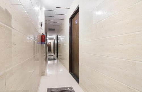 Alipur Hotel | Hotel O Mayur Palace