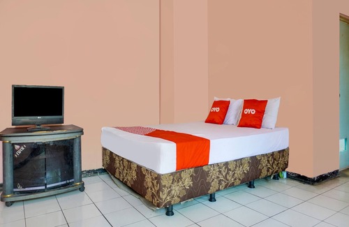 Cikampek House | Hotel O Mutiara Guest House