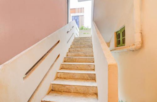 Hyderabad Hotel | Hotel O R Square