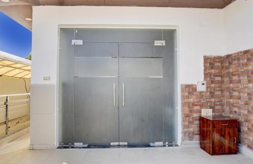 Greater Noida Hotel | Hotel O THE PRAVAHA