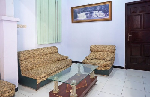 Tulungagung Hotel | Hotel O Trisna Patihan Resort