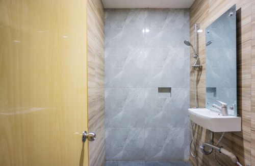 Lhokseumawe Hotel | Hotel O Wisma Kuta Karang