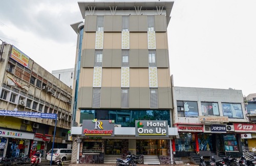 Ahmedabad City Centre Hotel | Hotel One up