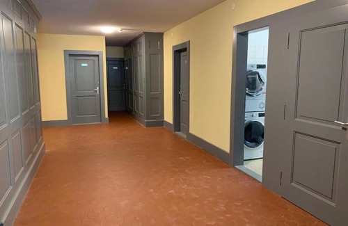 Courrendlin Apartment | Hotel Orient Palace