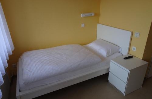 Trippstadt Bed & Breakfast | Hotel-Pension Schlossgarten