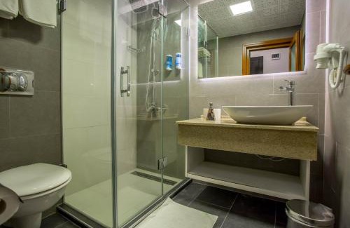 Asmali Mescit Hotel | Hotel Pera Capitol