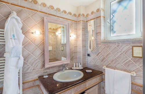 Cala di Volpe Hotel | Hotel Petra Bianca