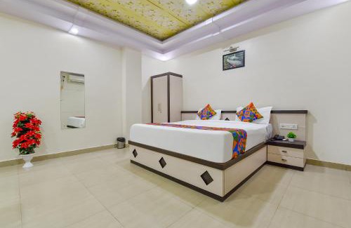 Raja Park Hotel | Hotel Pink Cozzy
