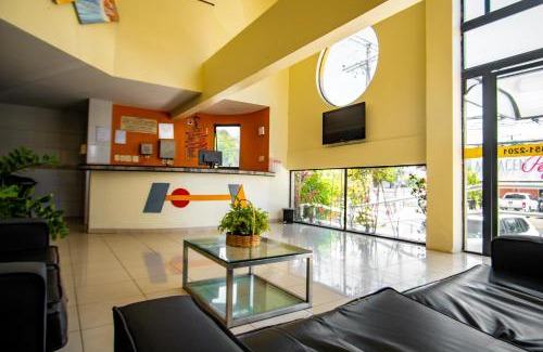 Pituba Hotel | Hotel Piramide Pituba - Av Paulo VI