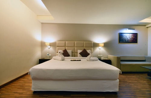 Paldi Hotel | Hotel Platinum Inn