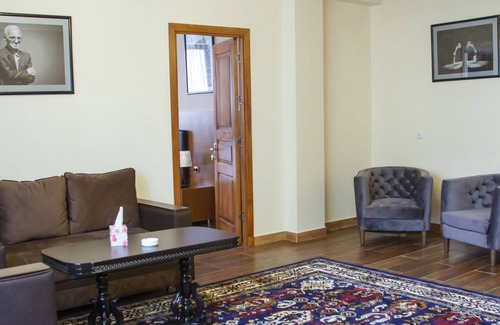 Gyumri Hotel | Hotel Plaza Viktoria