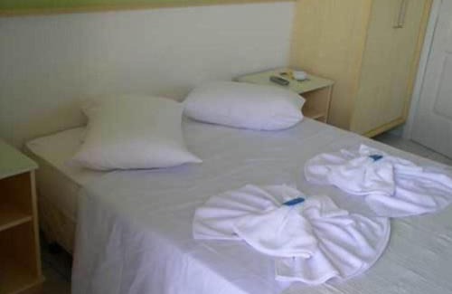 Balneario Praia do Leste Hotel | Hotel Pousada Mineirinho