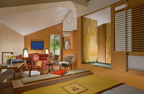 Rione V Ponte Hotel | Hotel Raphaël – Relais & Châteaux